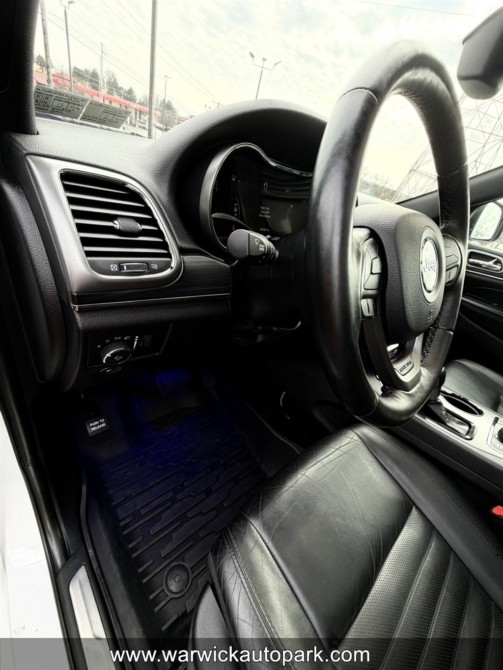 Used 2020 Jeep Grand Cherokee Limited X image 14