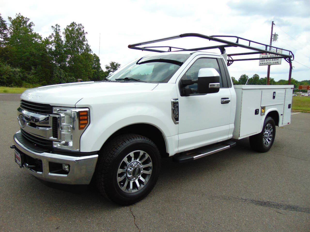 Used 2018 Ford F350 XL w/ Power Equipment Group RWD image 19