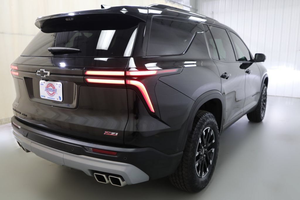 Used 2024 Chevrolet Traverse Z71 w/ Enhanced Driving Package AWD/4WD image 21