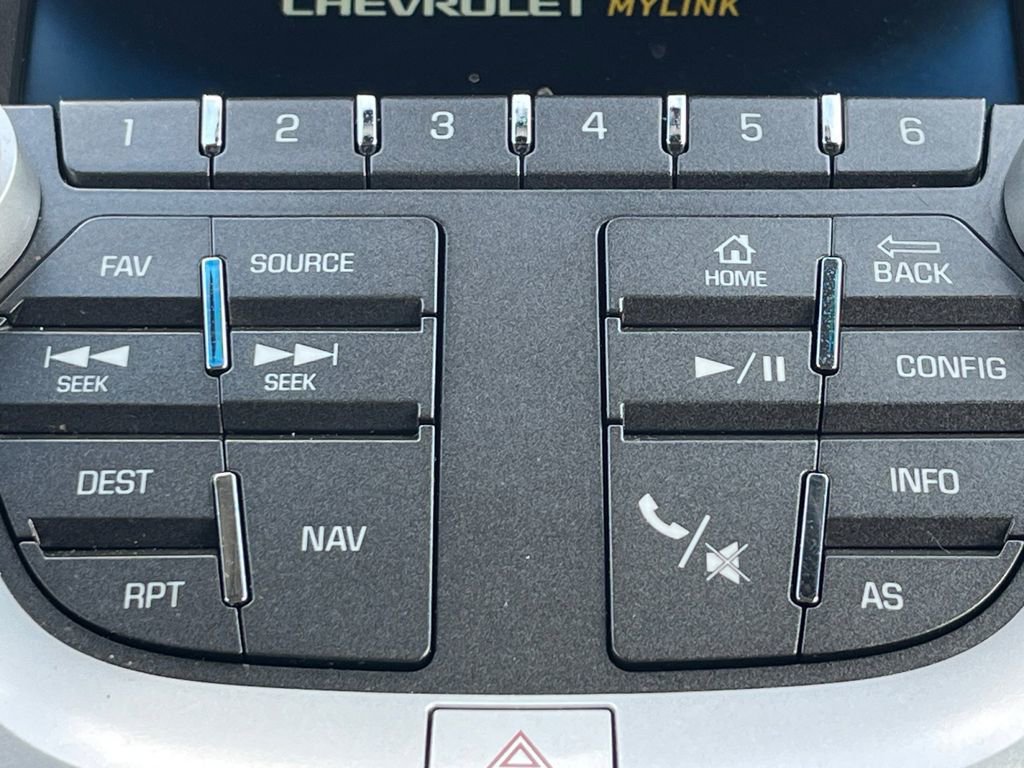 Used 2017 Chevrolet Equinox LT w/ Convenience Package image 25