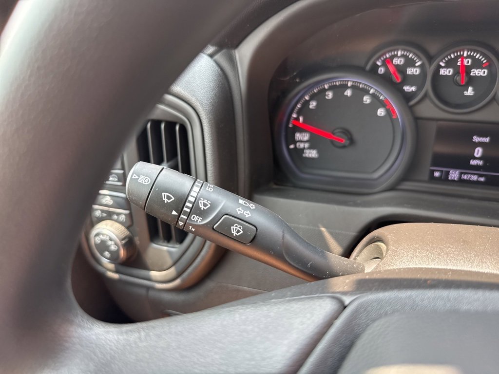 Used 2022 Chevrolet Silverado 1500 Custom image 33