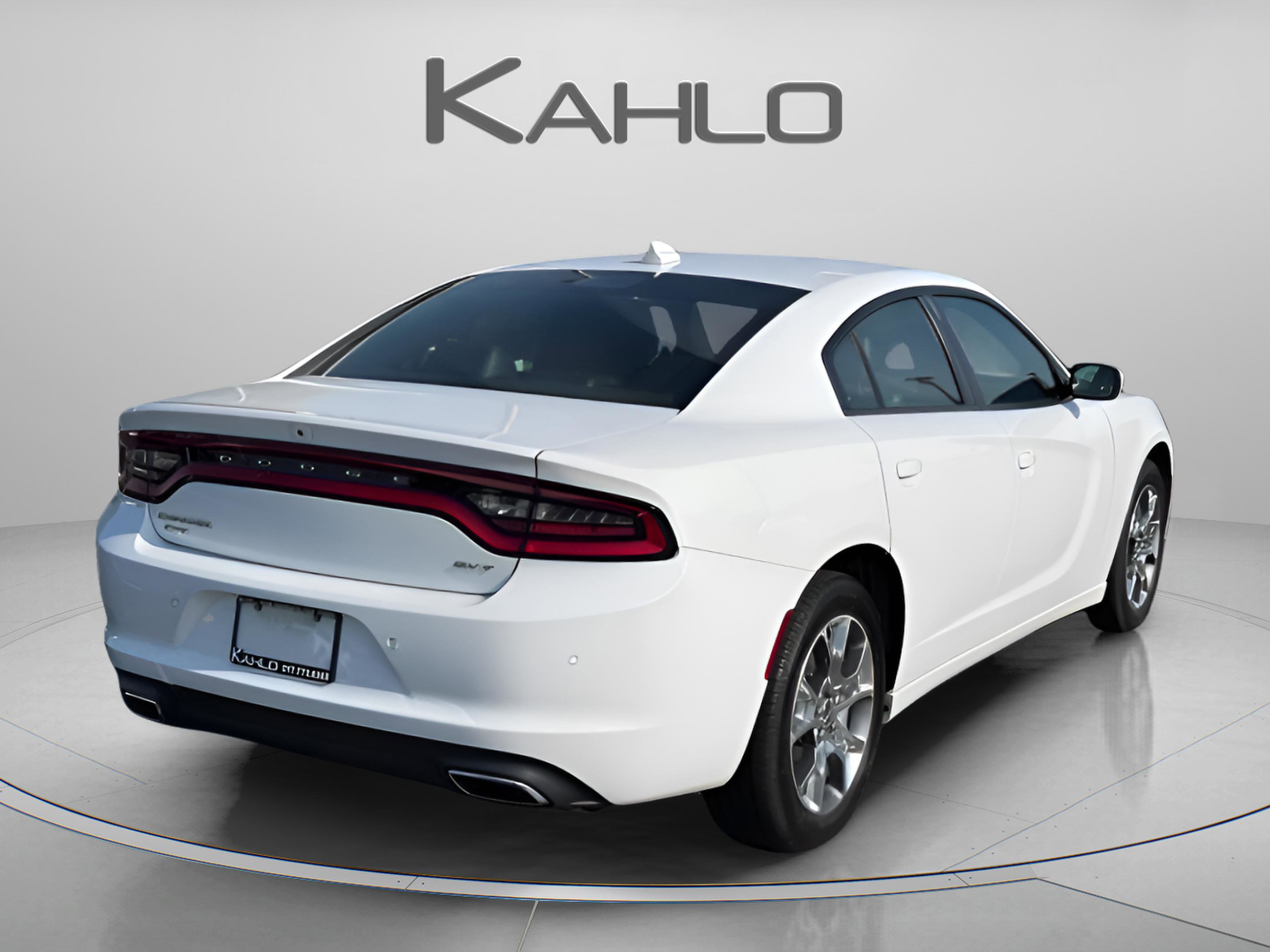 Used 2017 Dodge Charger SXT w/ AWD Plus Group image 4