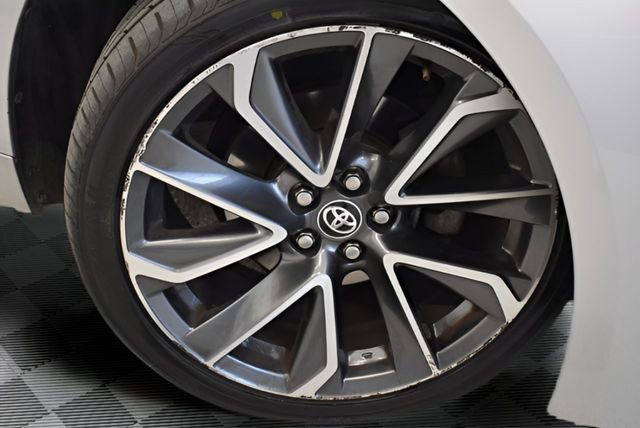 Used 2020 Toyota Corolla SE w/ Carpet Mat Package (TMS) FWD image 28