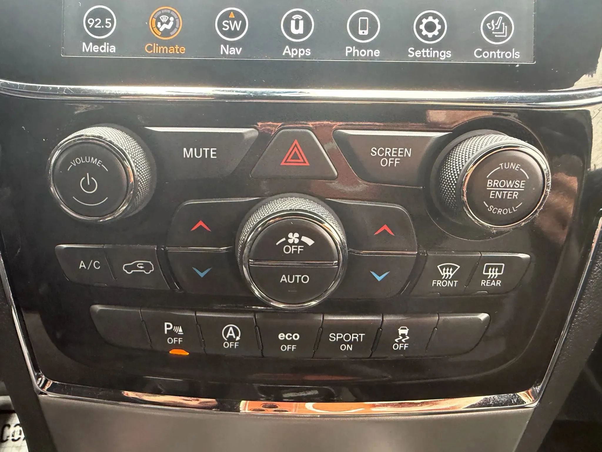 Used 2021 Jeep Grand Cherokee Limited image 18