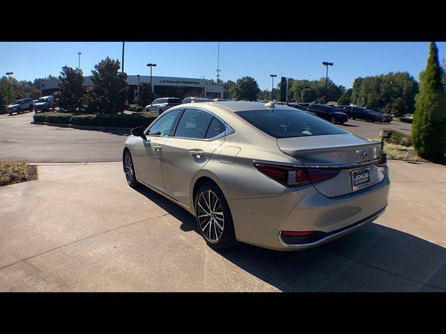 Certified 2025 Lexus ES 300h w/ Premium Package FWD image 6