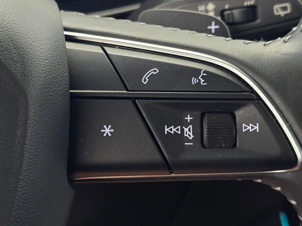 Used 2020 Audi Q8 Prestige image 47