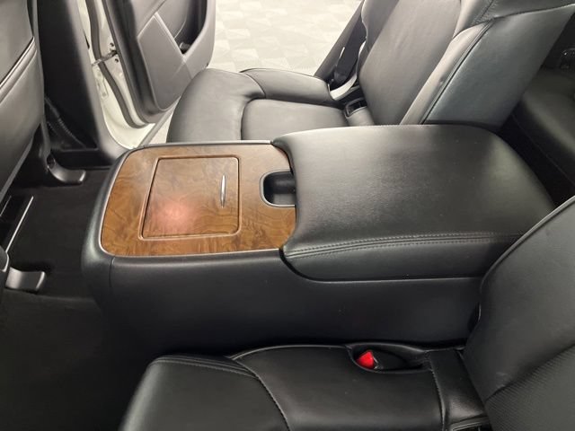 Used 2024 Nissan Armada SL w/ Captain's Chairs Package RWD image 38