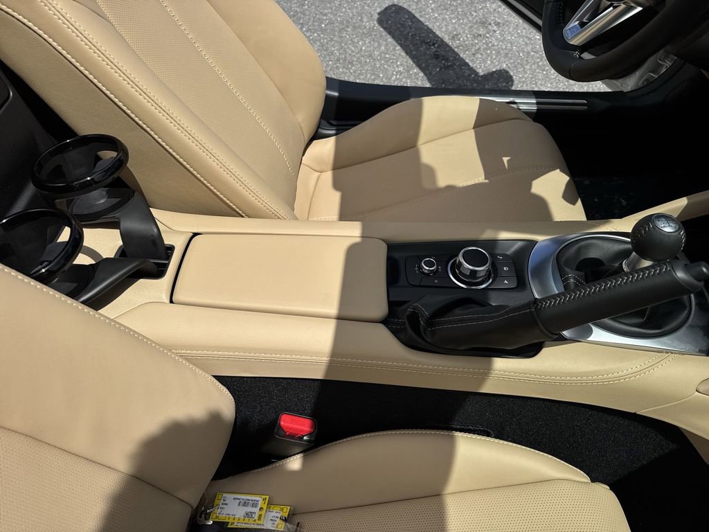 New 2026 MAZDA MX-5 Miata RF Grand Touring RWD image 33