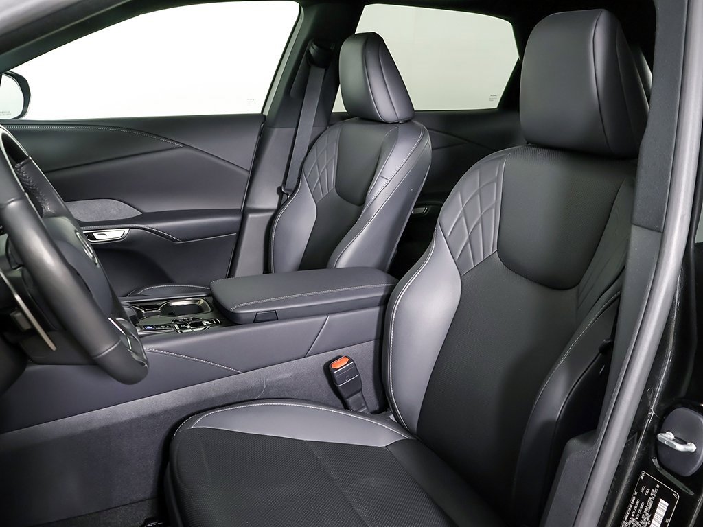 Used 2024 Lexus RX 350 Premium w/ Convenience Package image 27