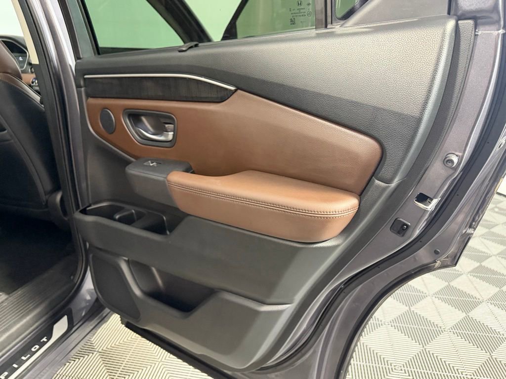 Used 2023 Honda Pilot Elite image 29