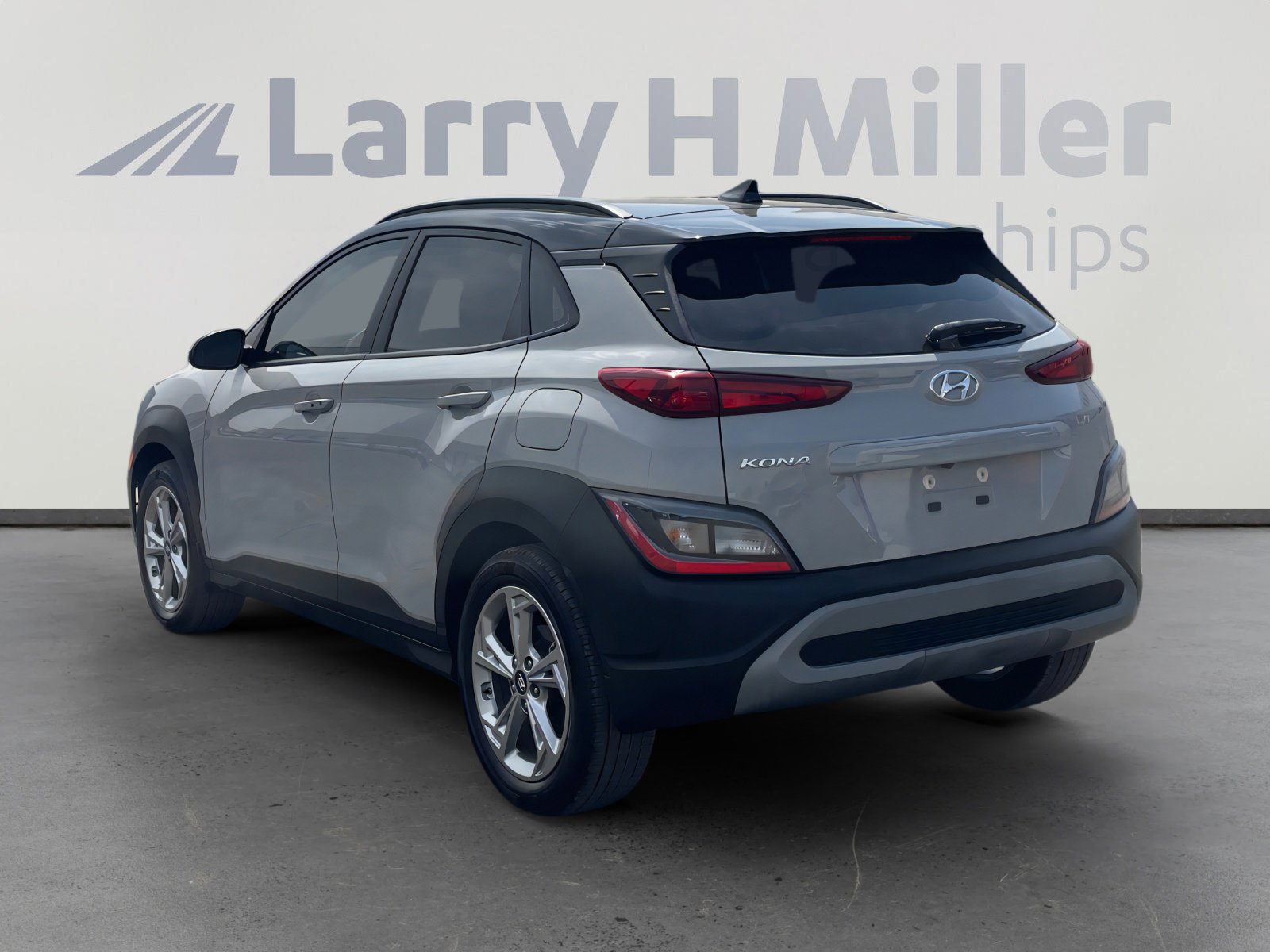 Used 2022 Hyundai Kona SEL image 3