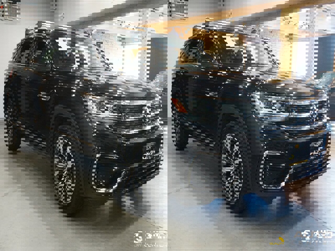 Used 2021 Volkswagen Atlas Cross Sport SEL Premium image 3