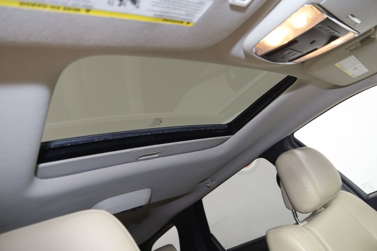 Used 2014 Dodge Durango Limited w/ Premium Group AWD/4WD image 11
