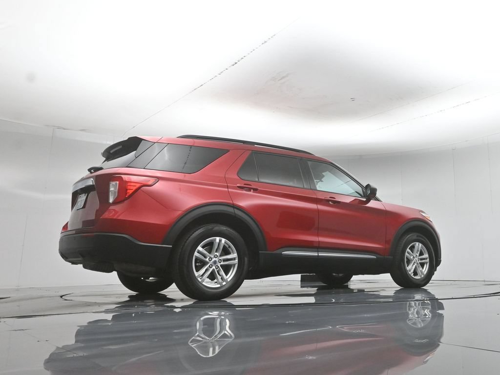 Certified 2023 Ford Explorer XLT RWD image 52