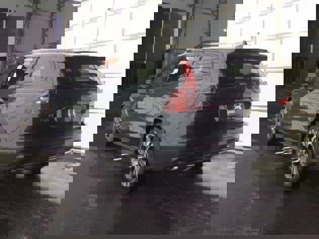 Used 2025 Volvo V60 B5 Cross Country Plus image 14