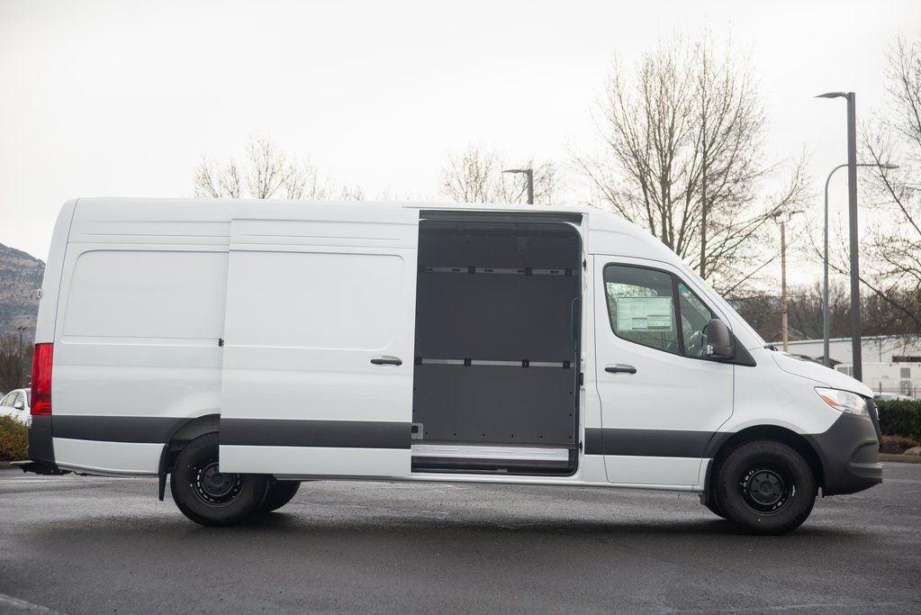 New 2025 Mercedes-Benz Sprinter 2500 image 7