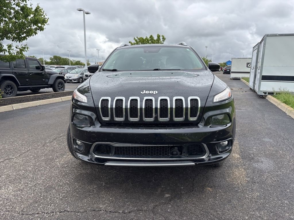 Used 2016 Jeep Cherokee Overland AWD/4WD image 2