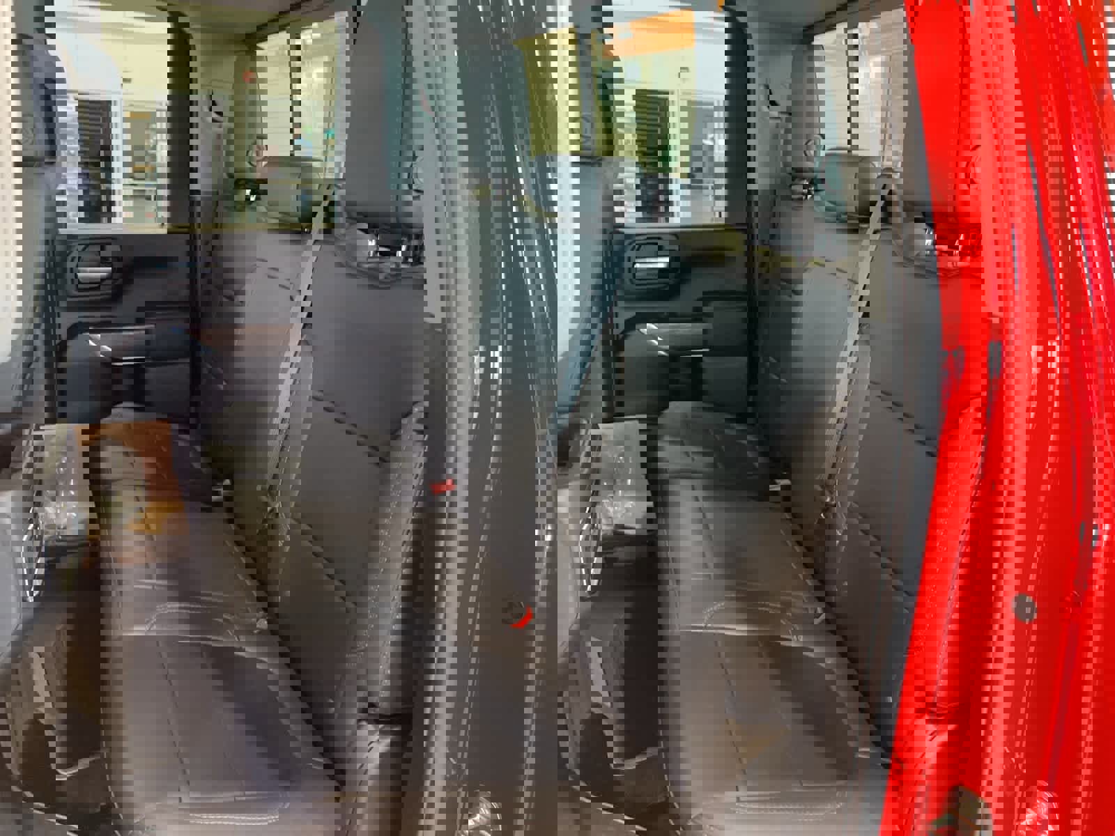 Used 2022 GMC Sierra 2500 SLT w/ SLT Preferred Package image 28