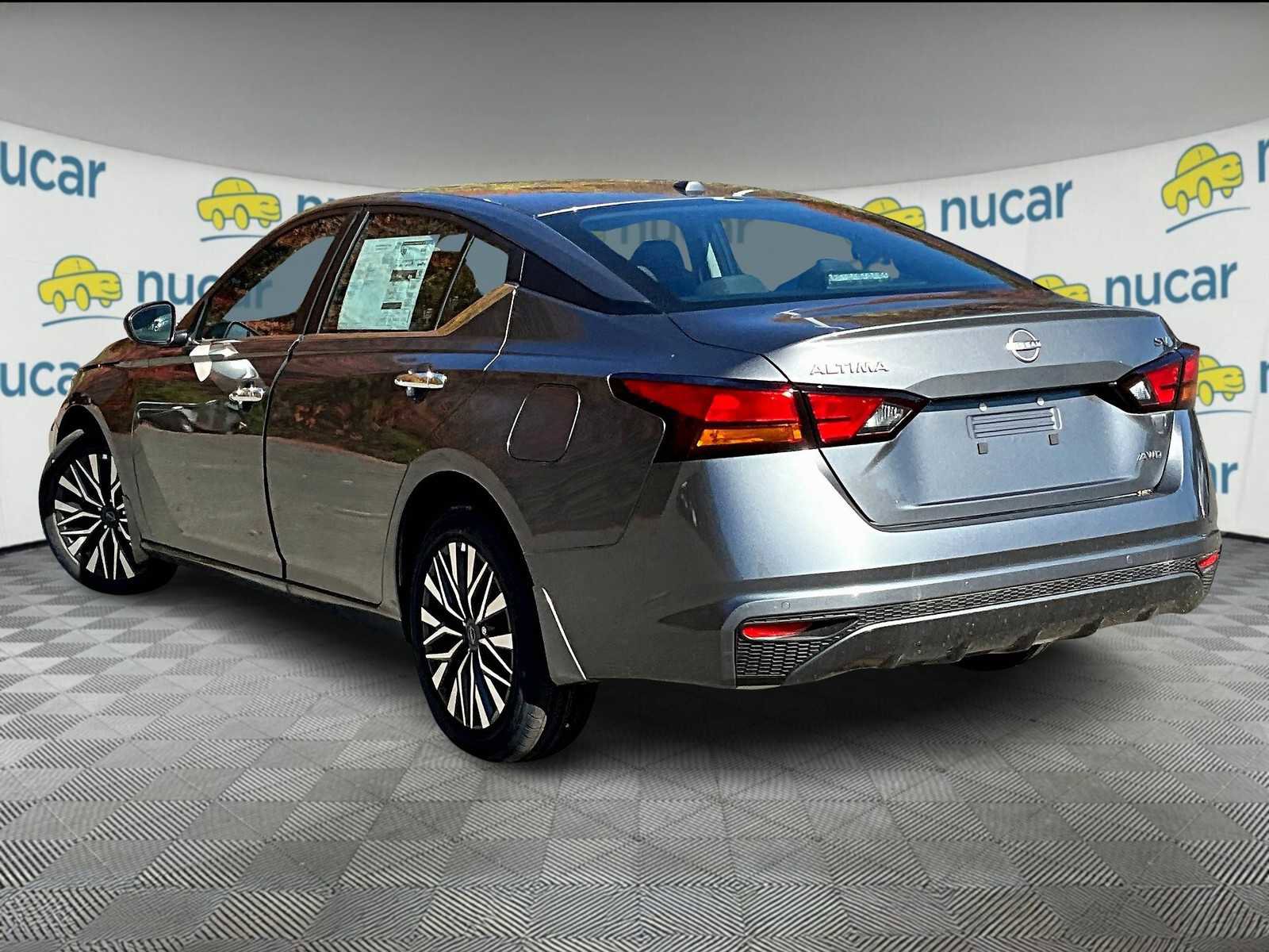 New 2024 Nissan Altima 2.5 SV image 4