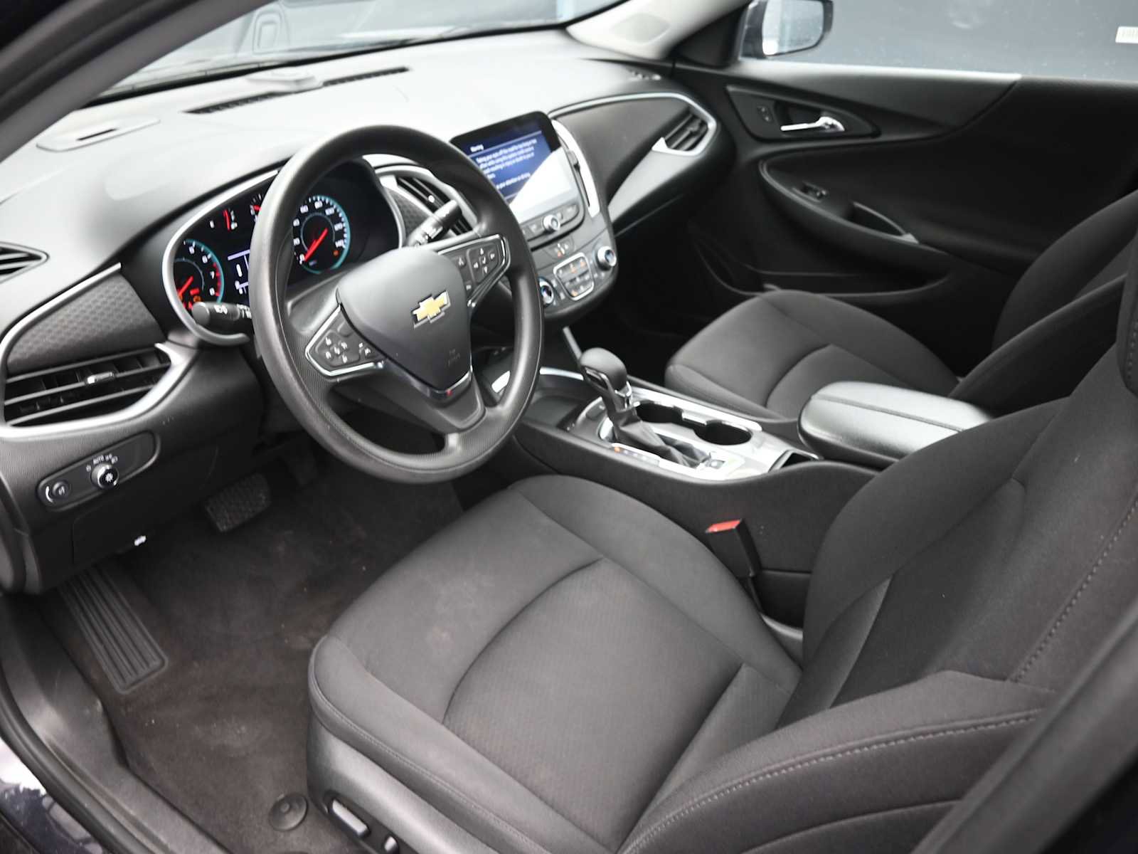 Used 2023 Chevrolet Malibu LT image 12