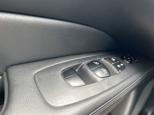 Used 2020 Nissan Pathfinder Platinum FWD image 20