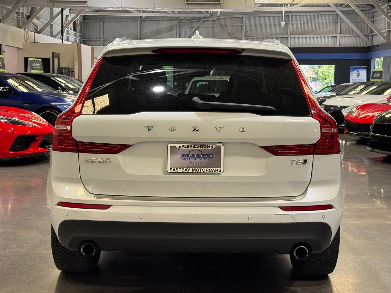 Used 2018 Volvo XC60 T6 Momentum w/ Convenience Package AWD/4WD image 14