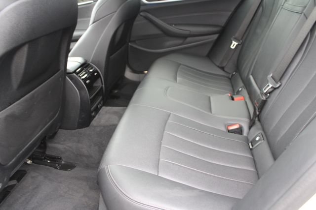 Used 2021 BMW 530e w/ Parking Assistance Package RWD image 36