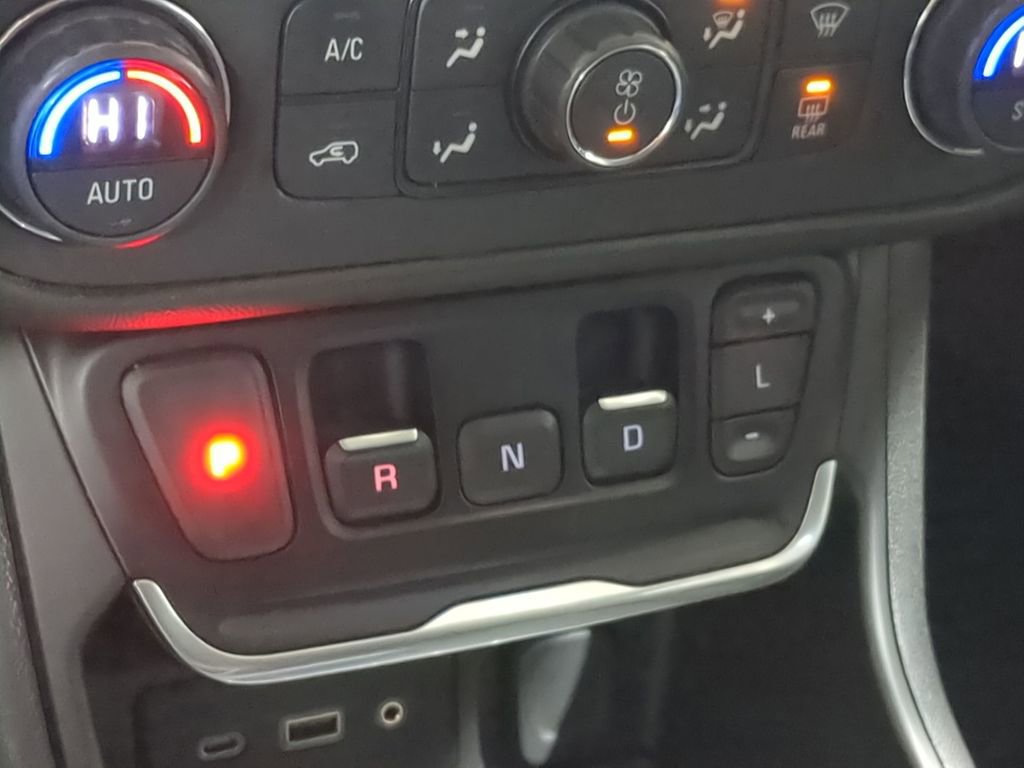 Used 2021 GMC Terrain SLE w/ Driver Convenience Package image 44