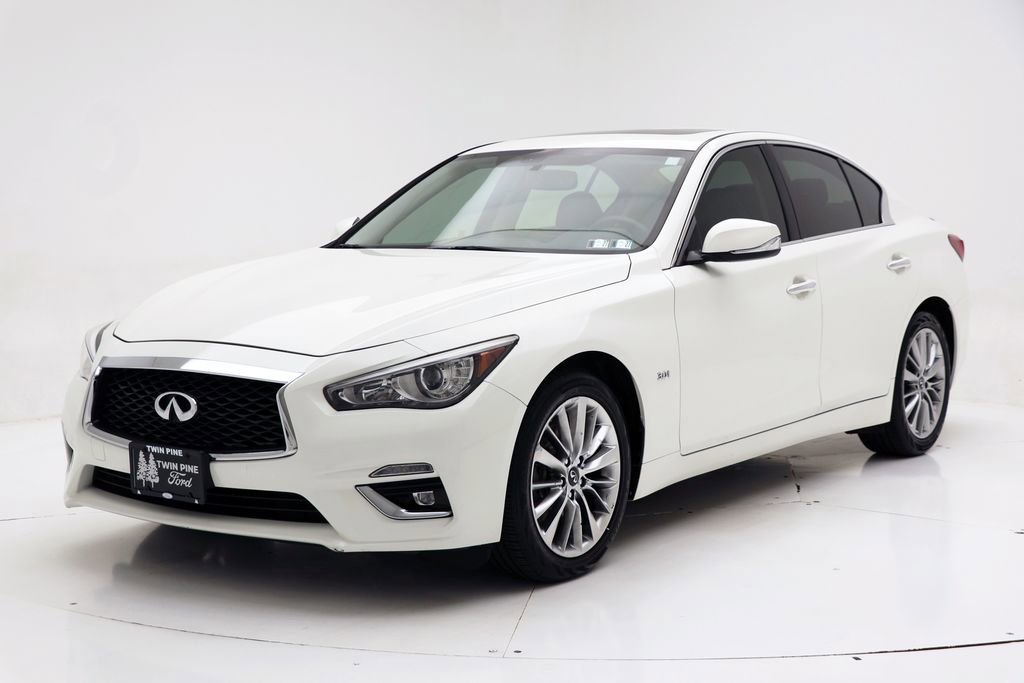 Used 2018 INFINITI Q50 Luxe AWD/4WD image 2