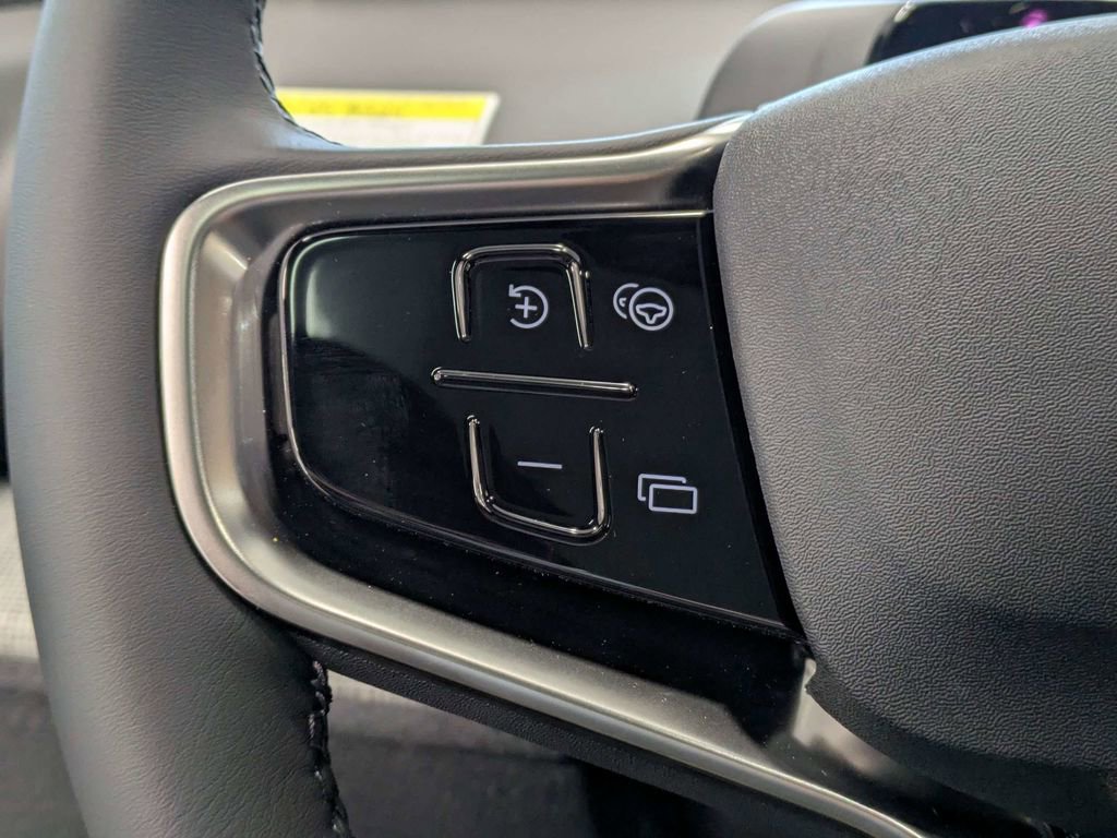 Used 2026 Volvo EX30 Cross Country Ultra w/ Protection Package Premier image 28