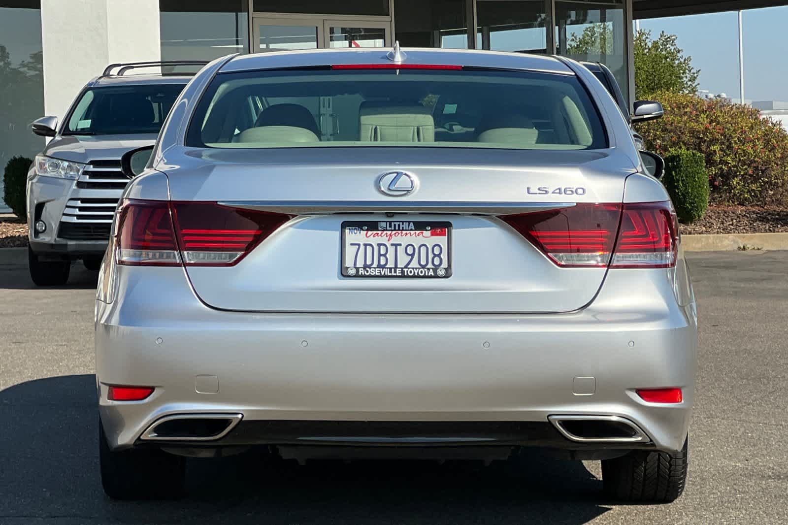 Used 2014 Lexus LS 460 w/ Comfort Package RWD image 8