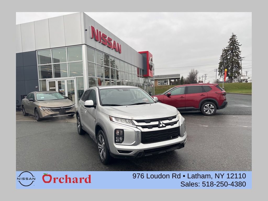 Used 2025 Mitsubishi Outlander Sport ES image 1