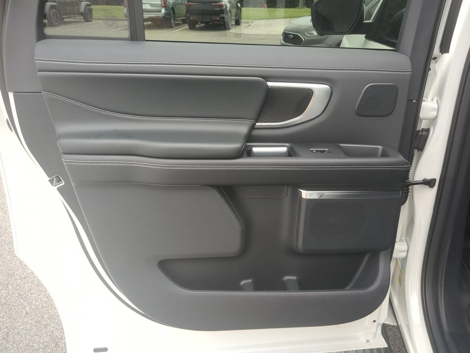 New 2027 Ford Expedition Max Platinum w/ Stealth Performance Package AWD/4WD image 29