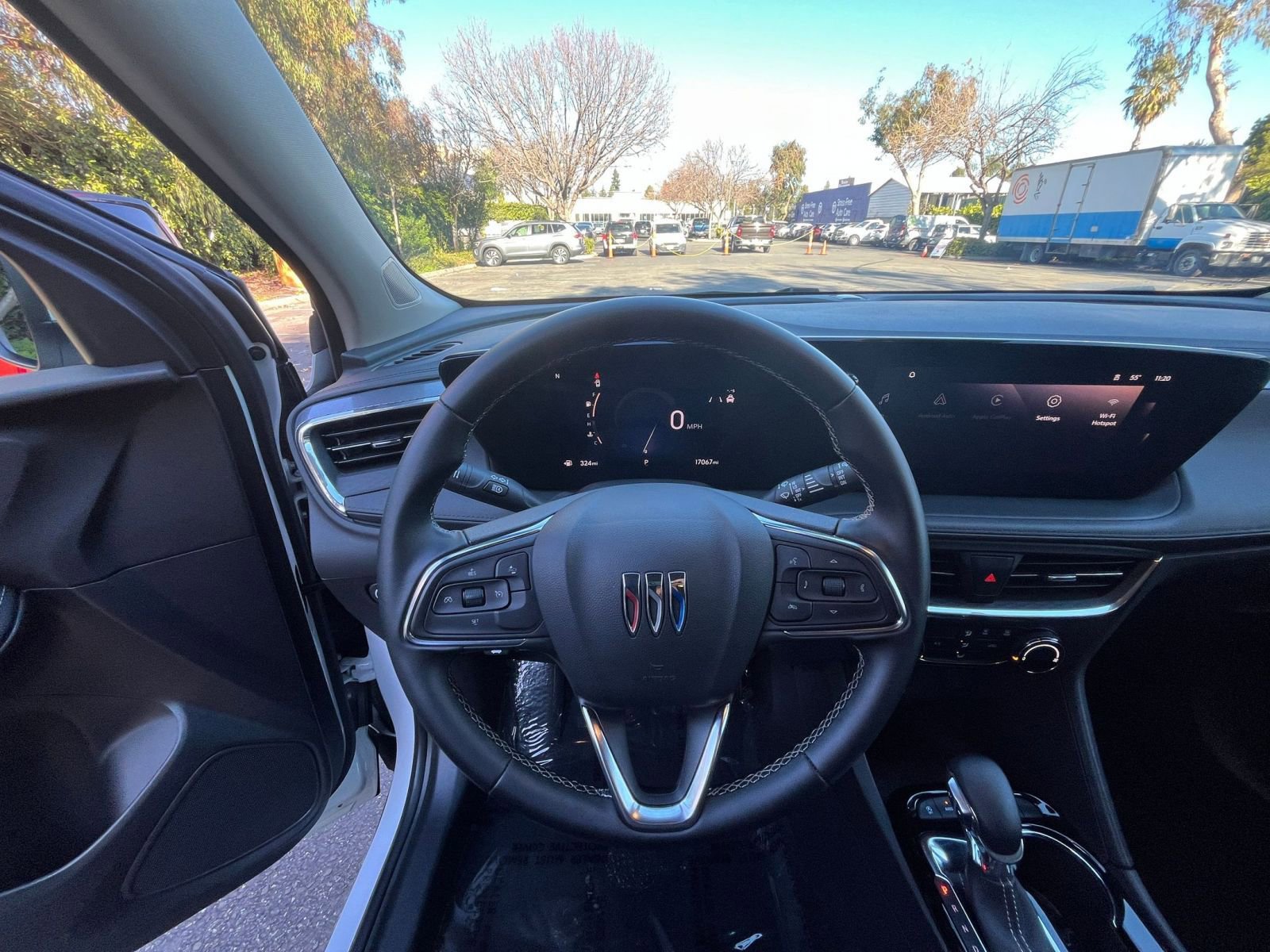 Used 2025 Buick Encore GX Preferred image 32