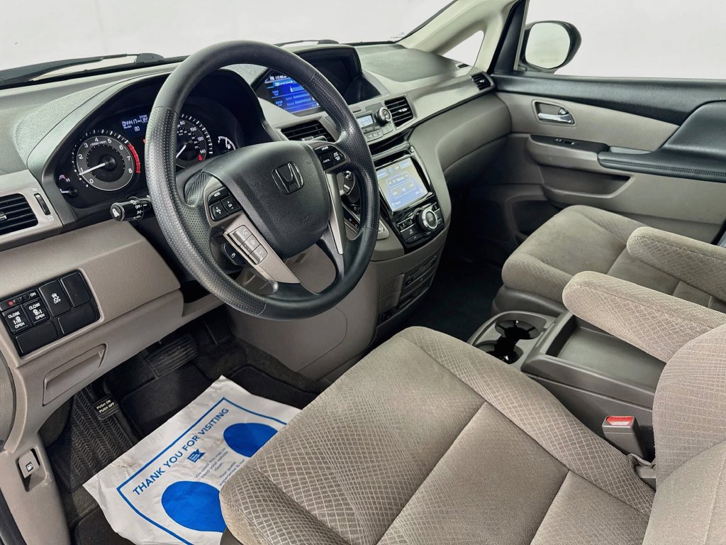 Used 2016 Honda Odyssey SE image 10