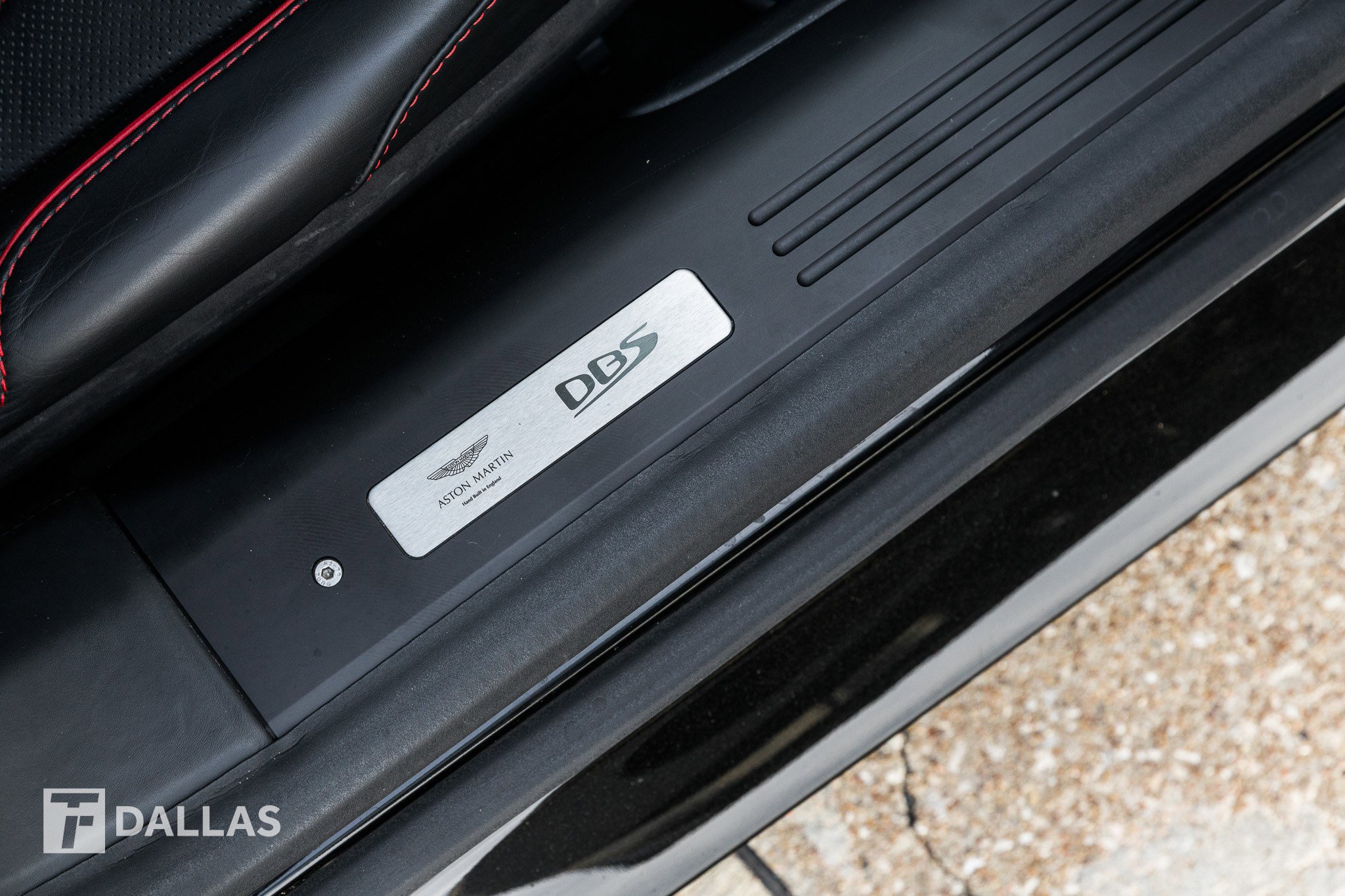 Used 2020 Aston Martin DBS Superleggera RWD image 37