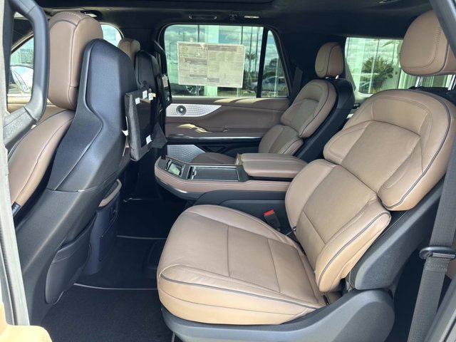 New 2025 Lincoln Navigator L Black Label image 16