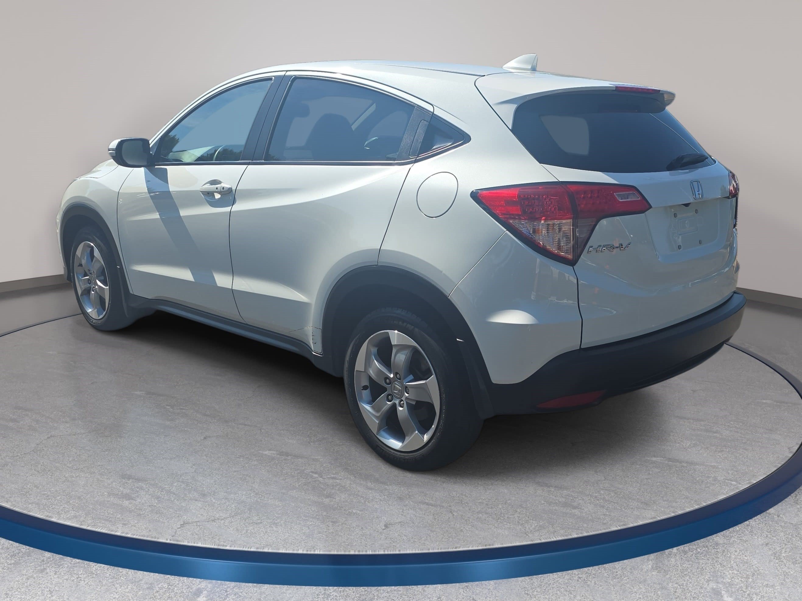 Used 2017 Honda HR-V EX image 7