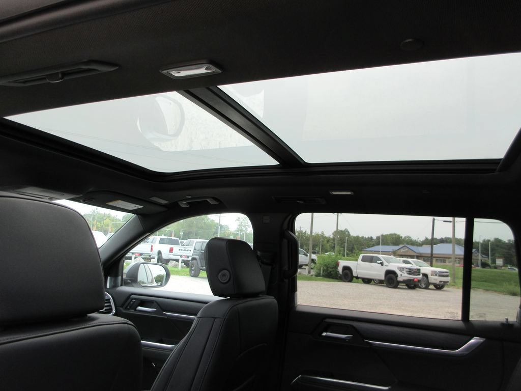 New 2027 GMC Acadia Elevation w/ Black Edition FWD image 12