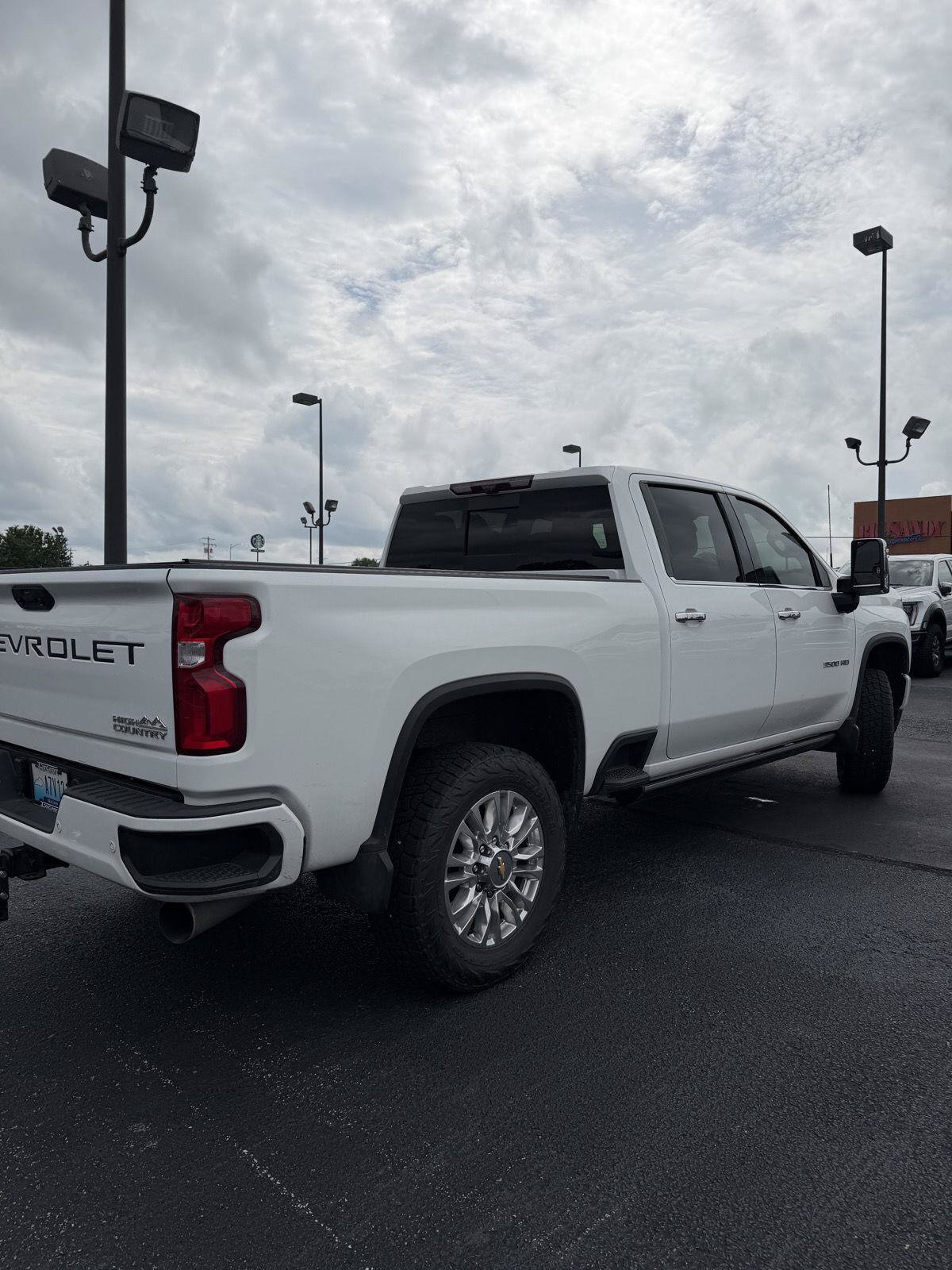 Used 2021 Chevrolet Silverado 3500 High Country w/ Z71 Off-Road Package AWD/4WD image 2