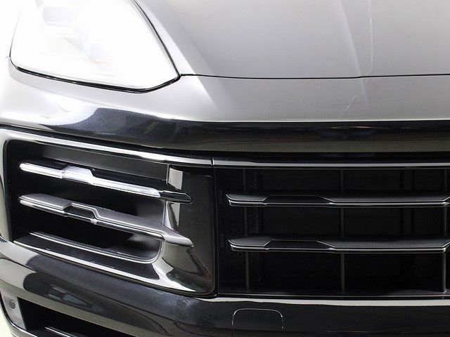 New 2026 Porsche Cayenne Coupe AWD/4WD image 11