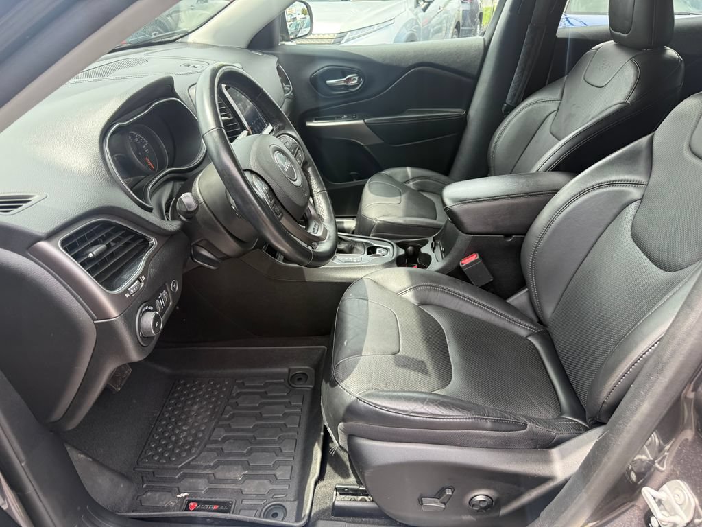 Used 2021 Jeep Cherokee Limited AWD/4WD image 16