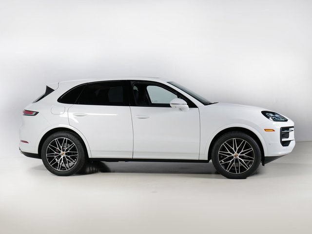 Certified 2026 Porsche Cayenne AWD/4WD image 8