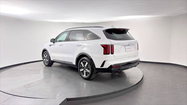 Used 2022 Kia Sorento S FWD image 6