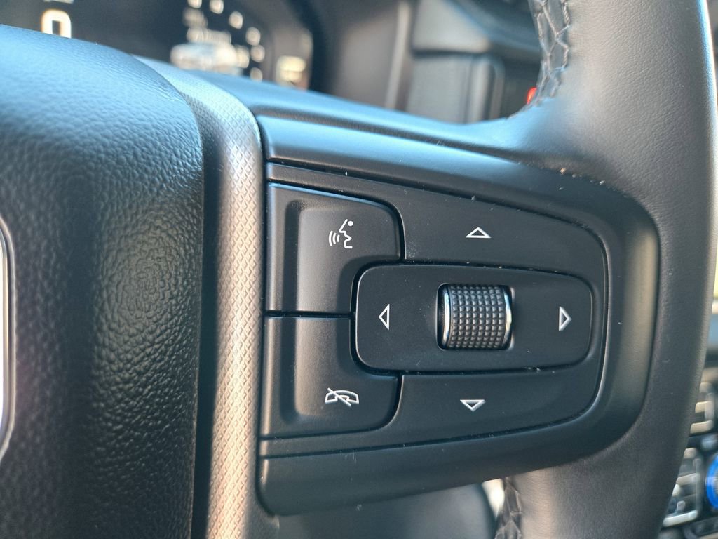 Used 2024 GMC Yukon Denali image 16