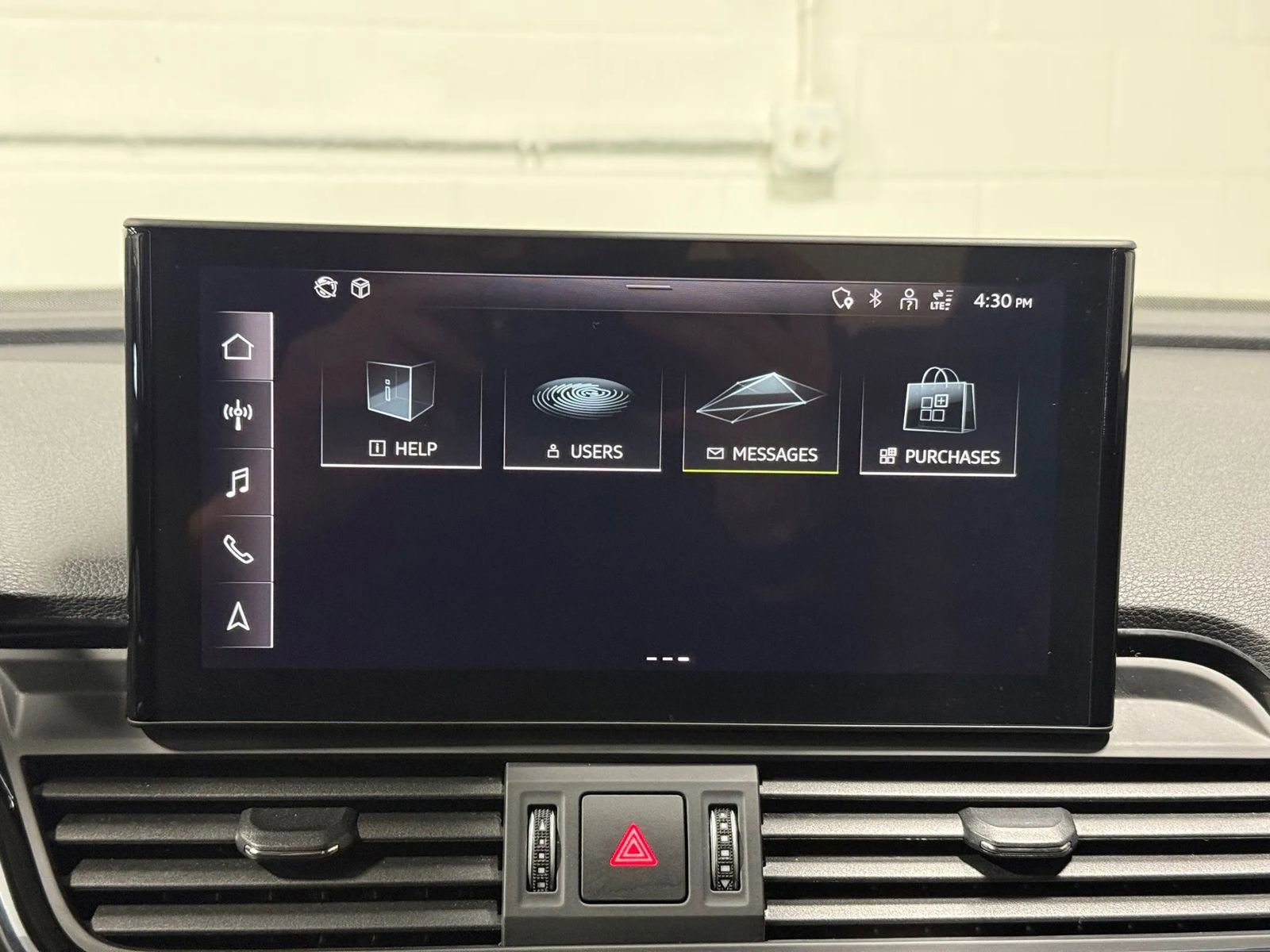 Used 2022 Audi Q5 2.0T Prestige w/ Prestige Package image 39