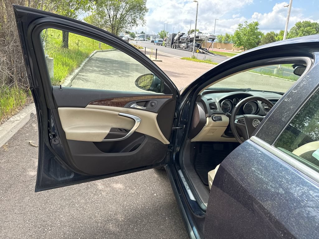 Used 2013 Buick Regal Premium FWD image 11
