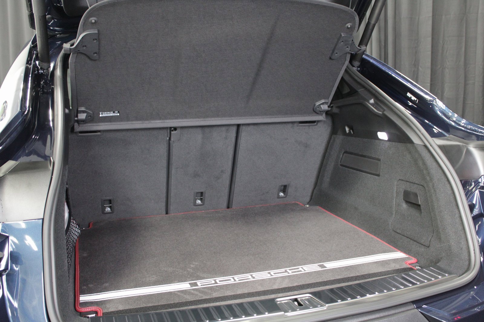 New 2026 Porsche Cayenne S image 17