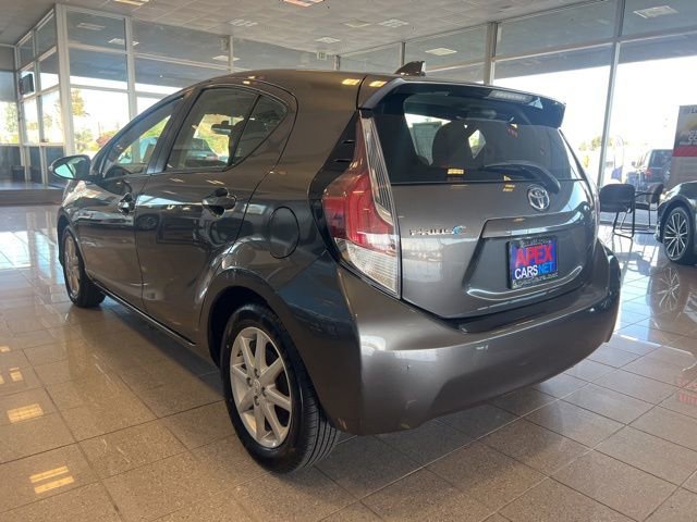 Used 2015 Toyota Prius C Three image 10