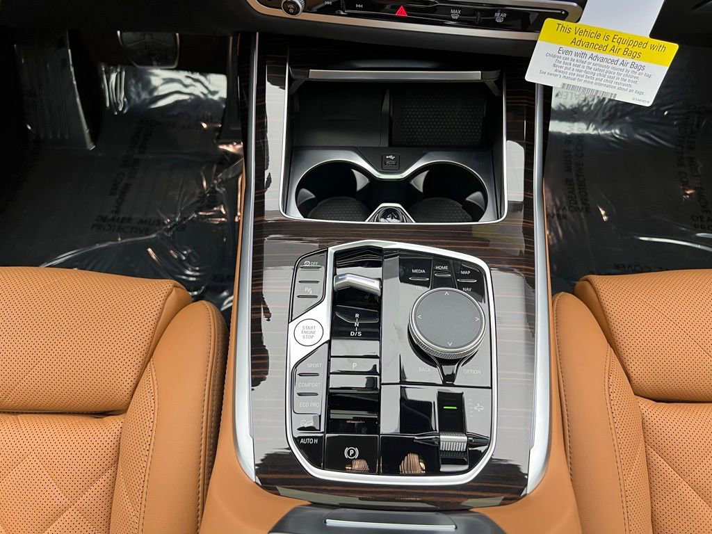 New 2026 BMW X7 xDrive40i w/ M Sport Package image 13